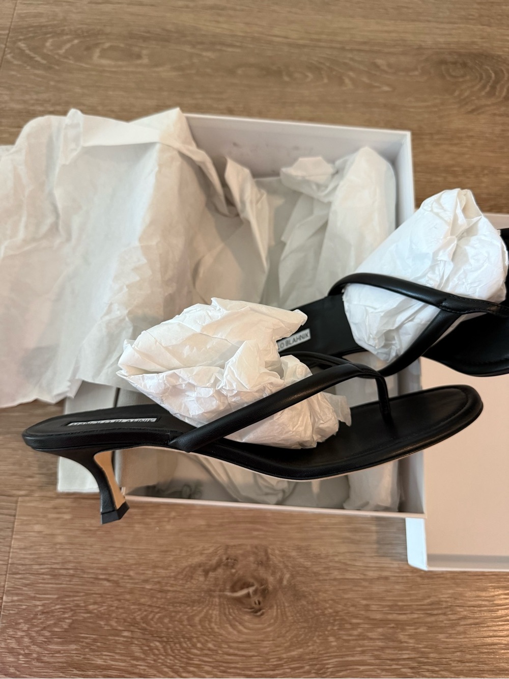 NWT MANOLO BLAHNIK Paterno 50 Leather Sandal - Picture 8 of 10